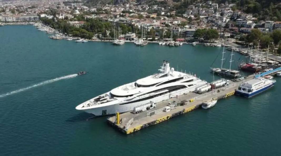 Kazak Milyarderin Mega Yatı Fethiye’ye Demirledi 4